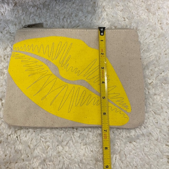 Canvas Zipper Basic Pouch. Cream/Yelow. One Size - Picture 7 of 7